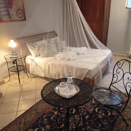 Bed and breakfast Family 4*